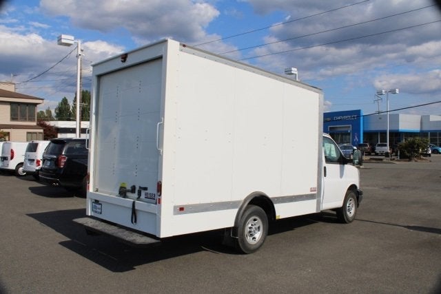 2024 Chevrolet Express Cutaway 3500 1WT
