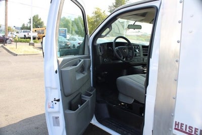 2024 Chevrolet Express Cutaway 3500 1WT