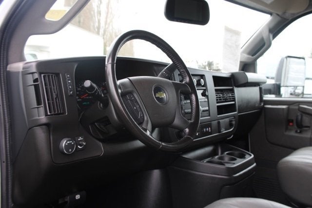 2023 Chevrolet Express Cutaway 3500 1WT