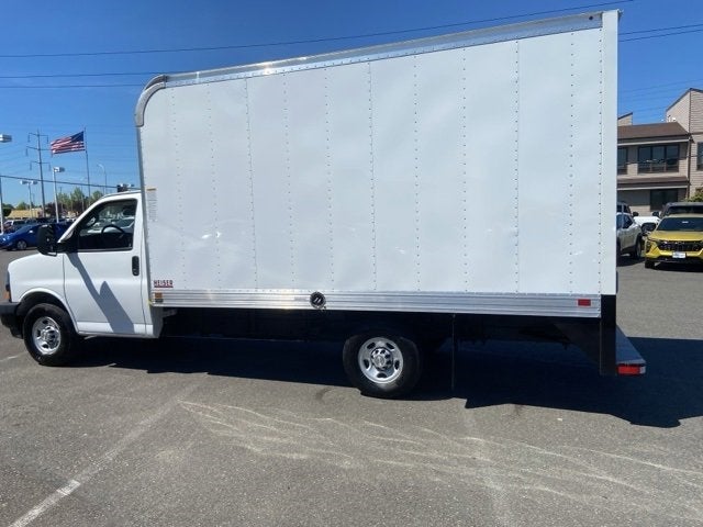 2021 Chevrolet Express Cutaway 3500 Base