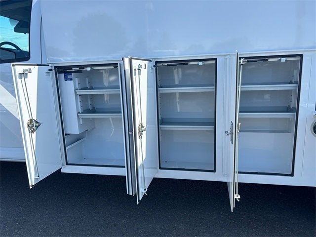 2021 Chevrolet Express Cutaway 3500 Base