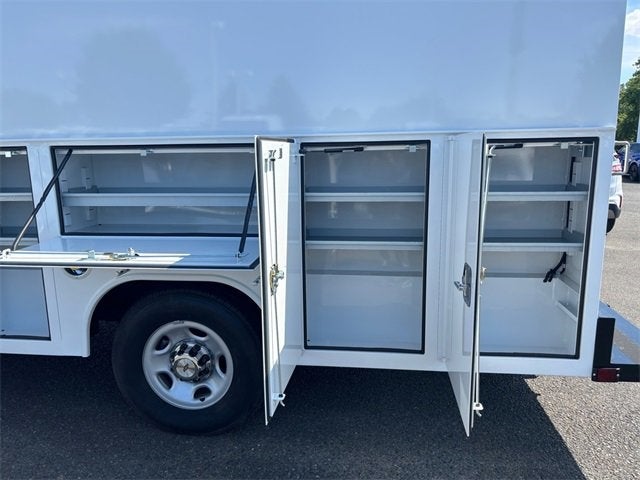 2021 Chevrolet Express Cutaway 3500 Base