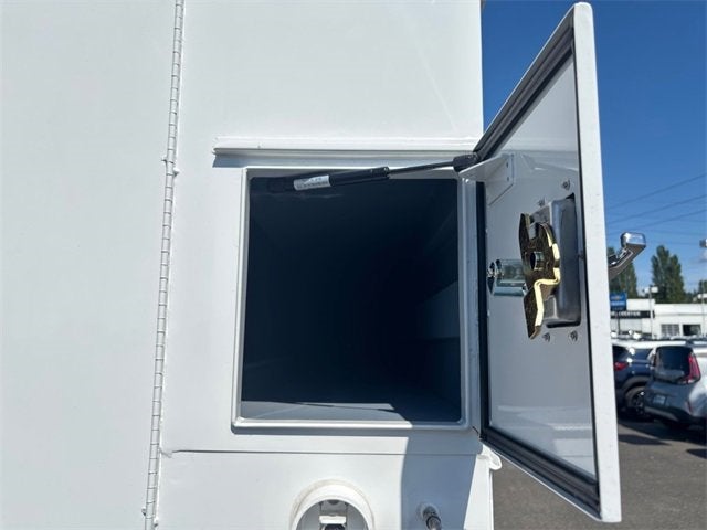 2021 Chevrolet Express Cutaway 3500 Base