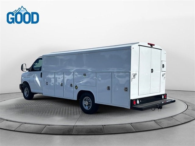 2021 Chevrolet Express Cutaway 3500 Base