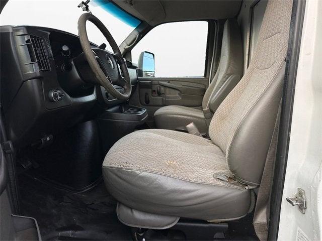 2014 Chevrolet Express Cutaway 3500 Base