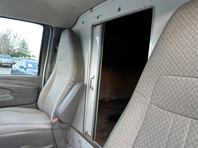 2014 Chevrolet Express Cutaway 3500 Base