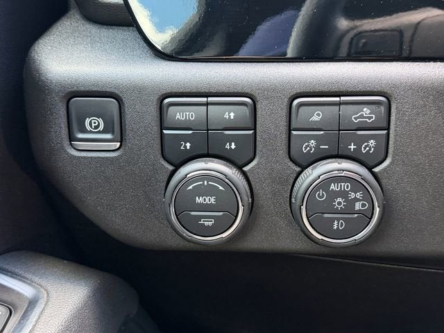 2025 Chevrolet Silverado 3500 HD LT DRW