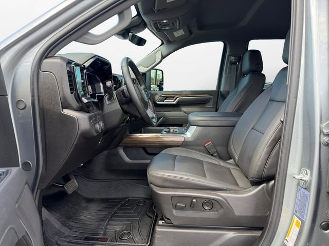 2025 Chevrolet Silverado 3500 HD LT DRW