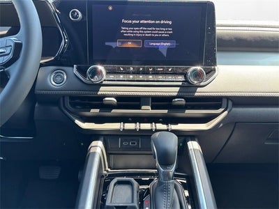 2025 Chevrolet Colorado WT/LT