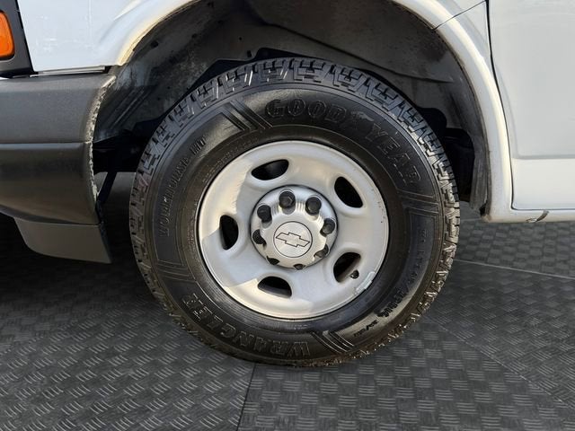 2017 Chevrolet Express Cargo 2500 Base