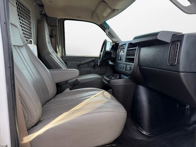 2017 Chevrolet Express Cargo 2500 Base