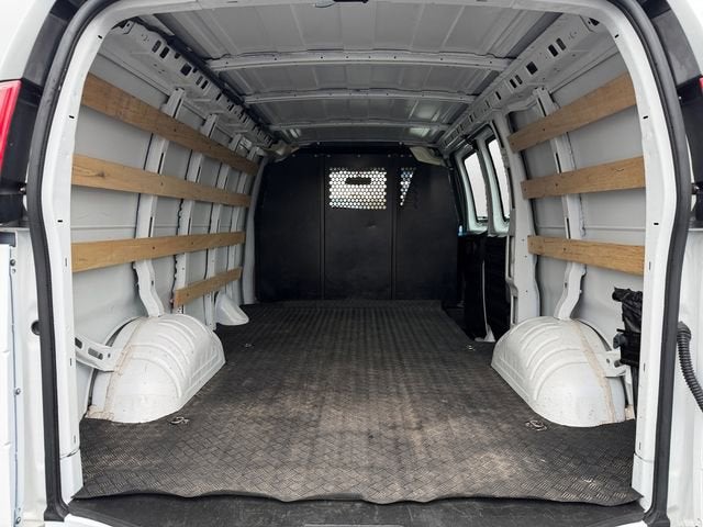 2024 Chevrolet Express Cargo 2500 WT