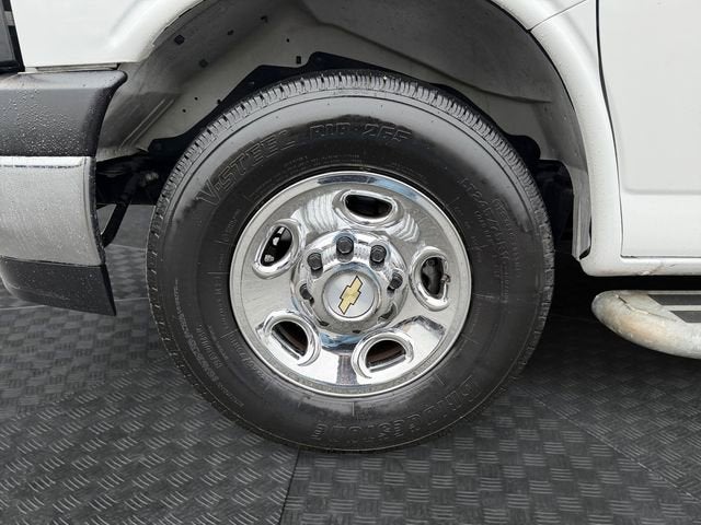 2024 Chevrolet Express Cargo 2500 WT