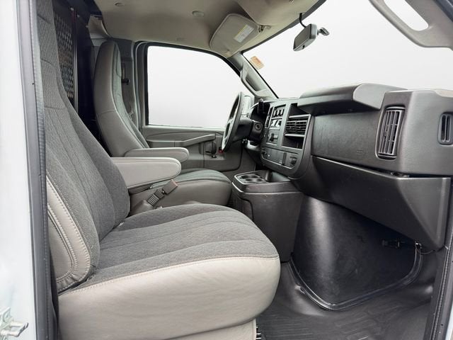 2024 Chevrolet Express Cargo 2500 WT