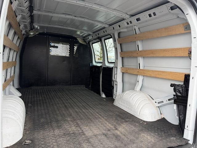 2024 Chevrolet Express Cargo 2500 WT