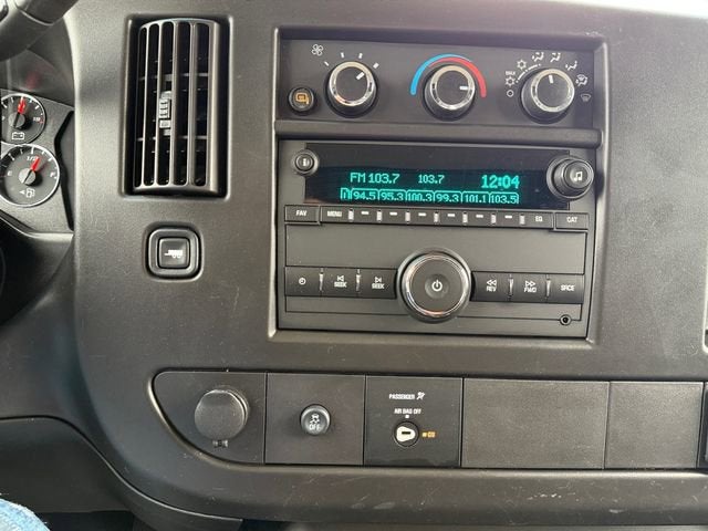 2024 Chevrolet Express Cargo 2500 WT