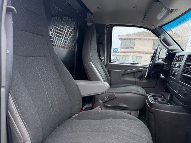 2024 Chevrolet Express Cargo 2500 WT