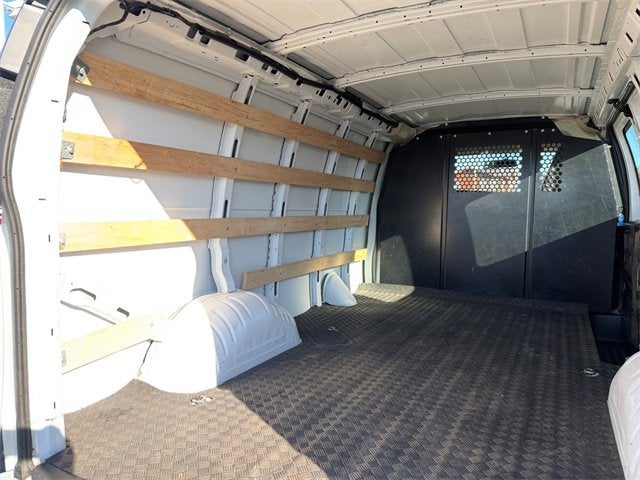 2024 Chevrolet Express Cargo 2500 WT