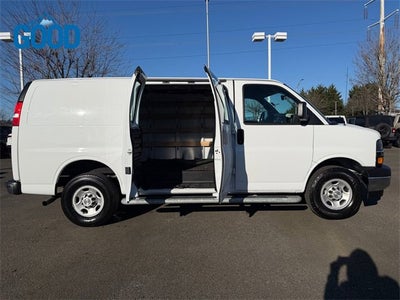 2024 Chevrolet Express Cargo 2500 WT