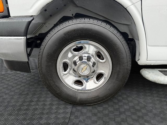 2024 Chevrolet Express Cargo 2500 WT