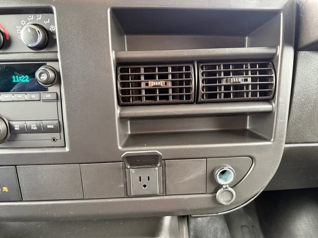 2024 Chevrolet Express Cargo 2500 WT