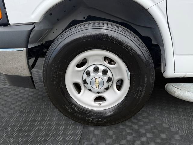2024 Chevrolet Express Cargo 2500 WT