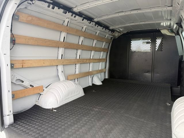 2024 Chevrolet Express Cargo 2500 WT