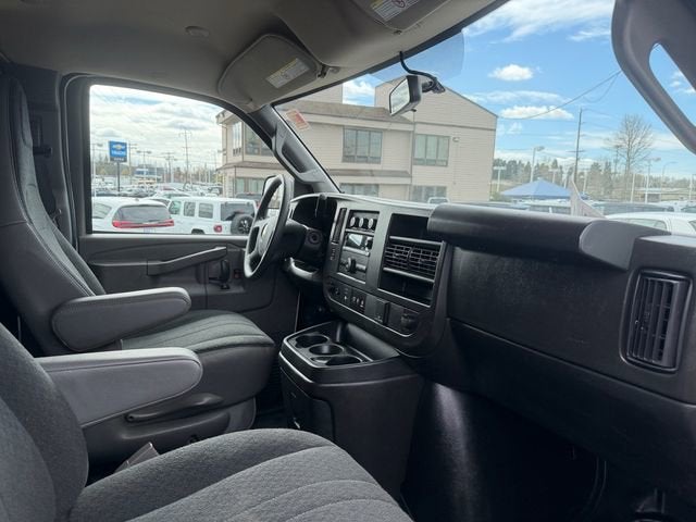 2024 Chevrolet Express Cargo 2500 WT