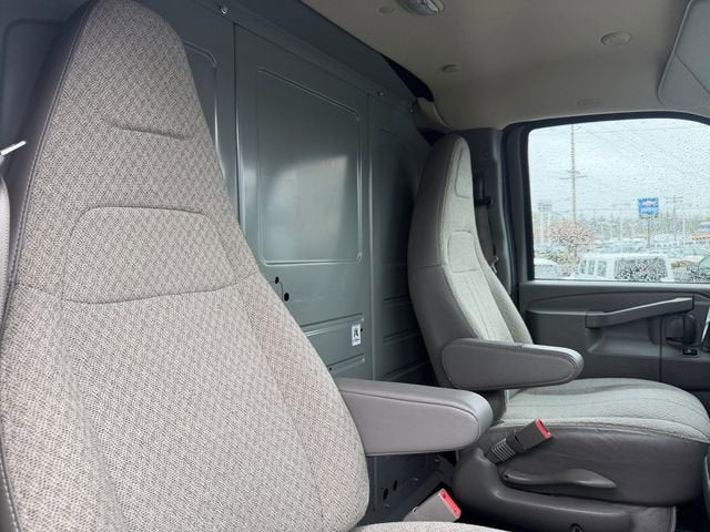2023 Chevrolet Express Cargo 2500 WT