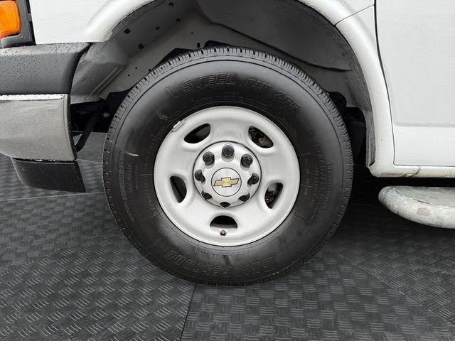 2024 Chevrolet Express Cargo 2500 WT