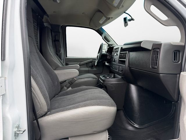 2024 Chevrolet Express Cargo 2500 WT