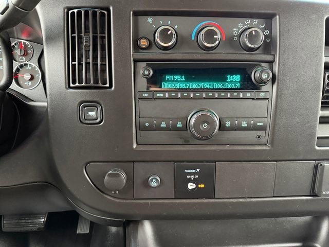 2024 Chevrolet Express Cargo 2500 WT