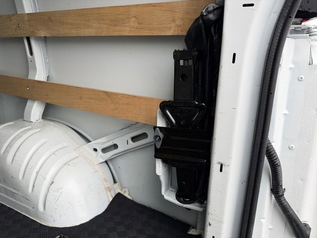 2024 Chevrolet Express Cargo 2500 WT