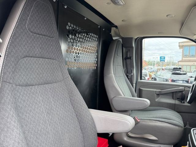 2024 Chevrolet Express Cargo 2500 WT