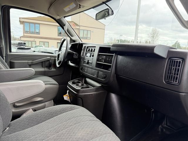 2024 Chevrolet Express Cargo 2500 WT