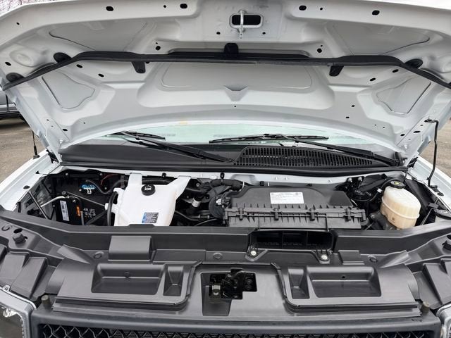 2024 Chevrolet Express Cargo 2500 WT