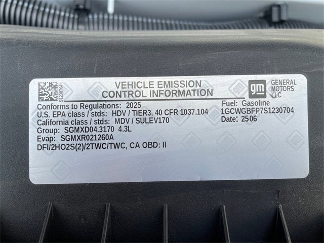 2025 Chevrolet Express Cargo 2500 WT