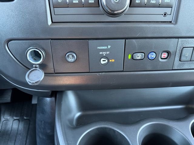 2025 Chevrolet Express Cargo WT