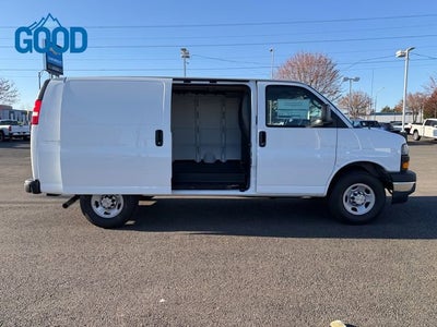 2025 Chevrolet Express Cargo WT
