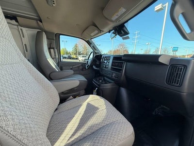 2025 Chevrolet Express Cargo WT