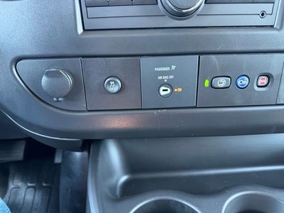 2025 Chevrolet Express Cargo WT