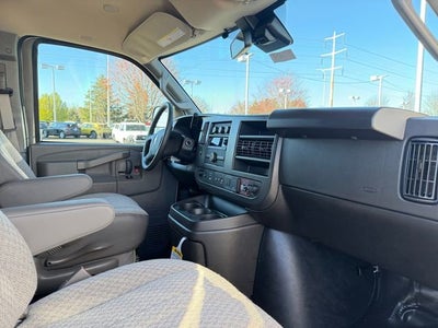 2025 Chevrolet Express Cargo WT