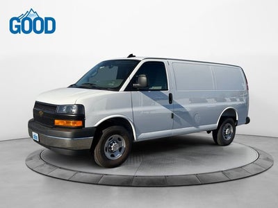 2025 Chevrolet Express Cargo WT