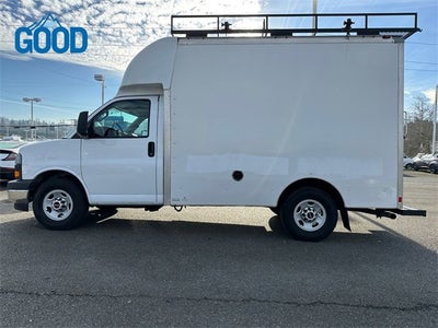 2017 GMC Savana Cutaway 3500 Base