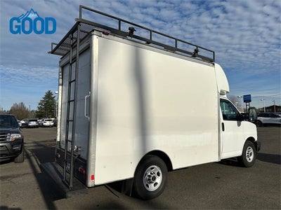 2017 GMC Savana Cutaway 3500 Base