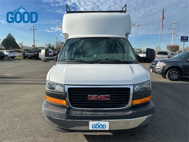 2017 GMC Savana Cutaway 3500 Base