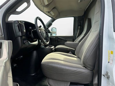 2017 GMC Savana Cutaway 3500 Base