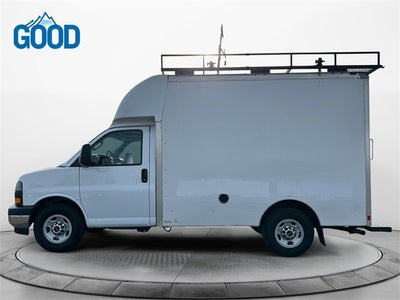 2017 GMC Savana Cutaway 3500 Base