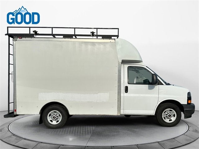 2017 GMC Savana Cutaway 3500 Base