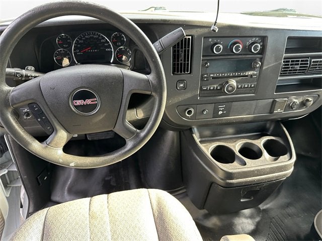2017 GMC Savana Cutaway 3500 Base